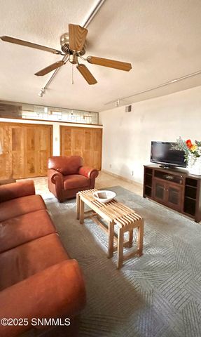 4015 Senna Drive, Las Cruces, NM 88011