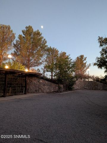 4015 Senna Drive, Las Cruces, NM 88011