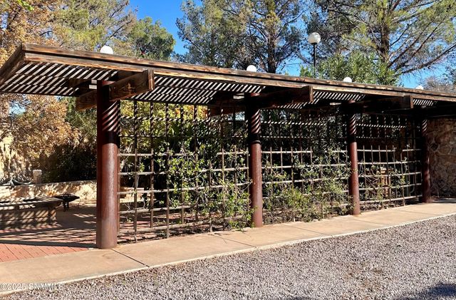 4015 Senna Drive, Las Cruces, NM 88011