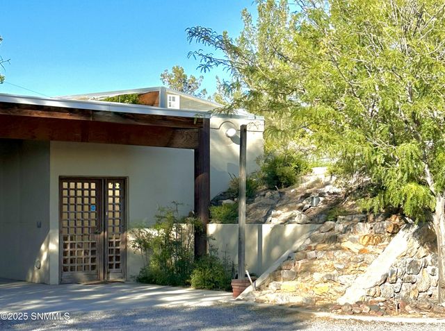 4015 Senna Drive, Las Cruces, NM 88011