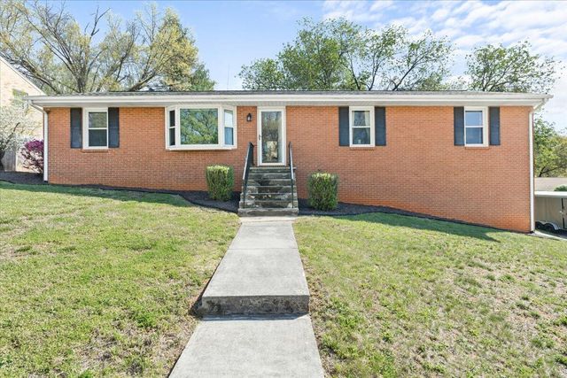 403 Ingal BLVD, Salem, VA 24153