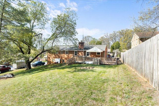 403 Ingal BLVD, Salem, VA 24153