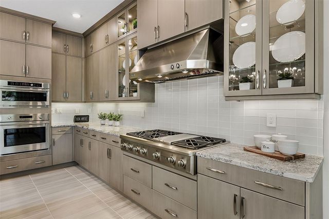 5066 SIMONS COURT, Lakewood Ranch, FL 34211