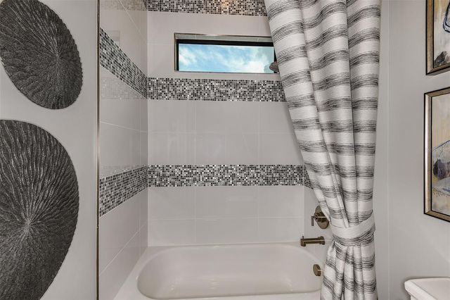 5066 SIMONS COURT, Lakewood Ranch, FL 34211