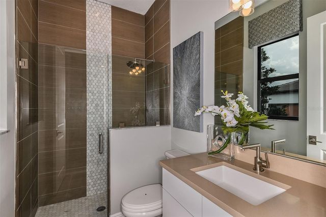 5066 SIMONS COURT, Lakewood Ranch, FL 34211