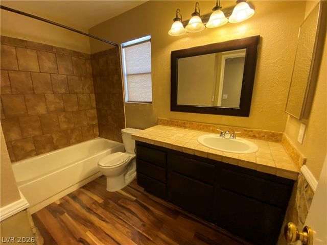 1685 Autumn Rust Drive, Las Vegas, NV 89119