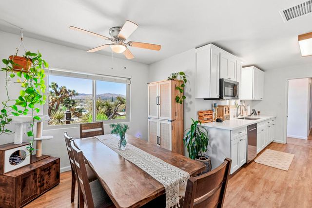 57530 Warren Way, Yucca Valley, CA 92284