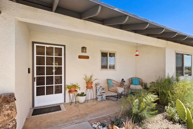 57530 Warren Way, Yucca Valley, CA 92284