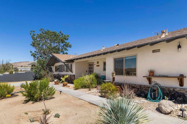 57530 Warren Way, Yucca Valley, CA 92284