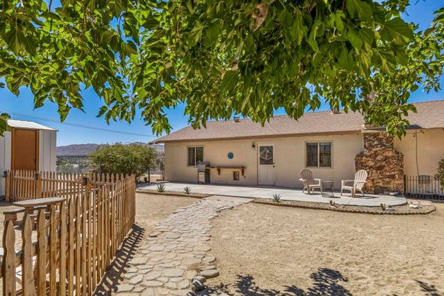 57530 Warren Way, Yucca Valley, CA 92284