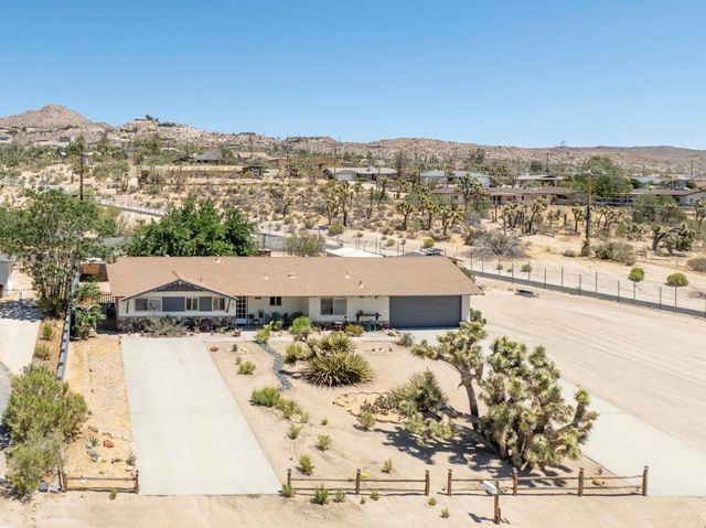 57530 Warren Way, Yucca Valley, CA 92284