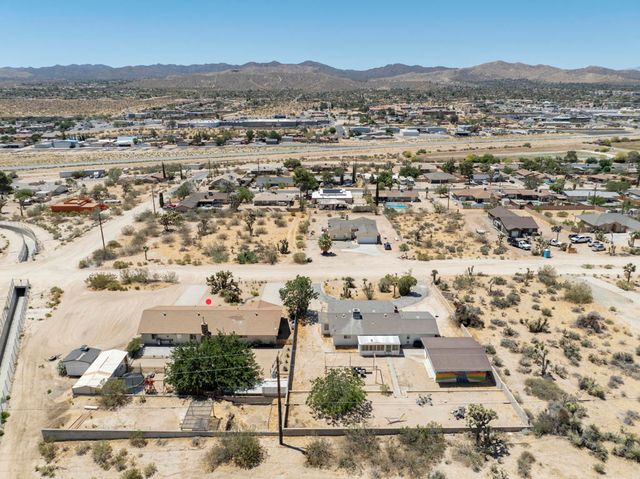 57530 Warren Way, Yucca Valley, CA 92284
