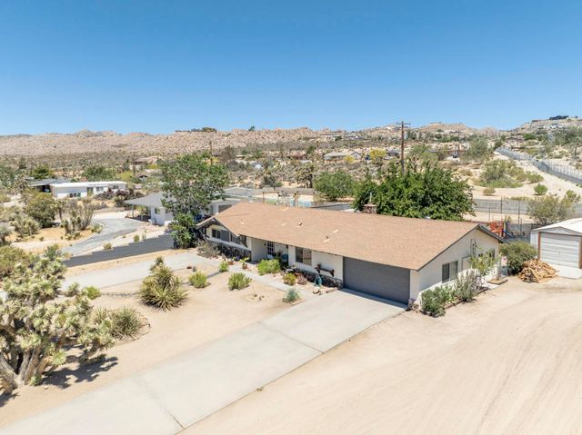 57530 Warren Way, Yucca Valley, CA 92284