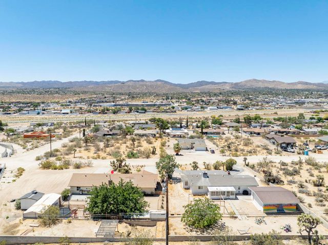 57530 Warren Way, Yucca Valley, CA 92284