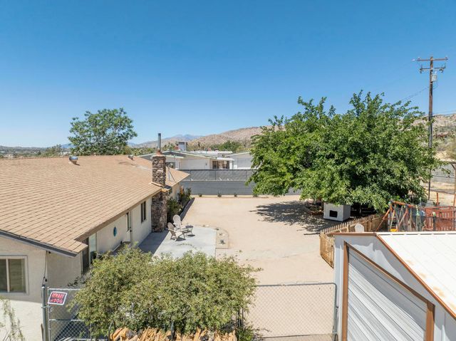 57530 Warren Way, Yucca Valley, CA 92284