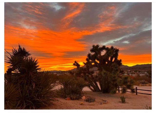 57530 Warren Way, Yucca Valley, CA 92284