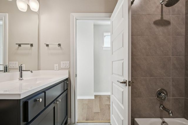 19500 Tranquility Falls PATH, Lago Vista, TX 78645