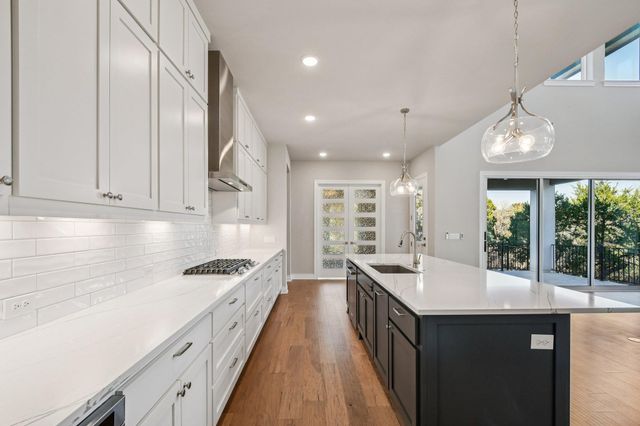 19500 Tranquility Falls PATH, Lago Vista, TX 78645