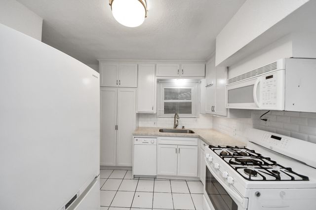 2332 Sheridan St B, Houston, TX 77030