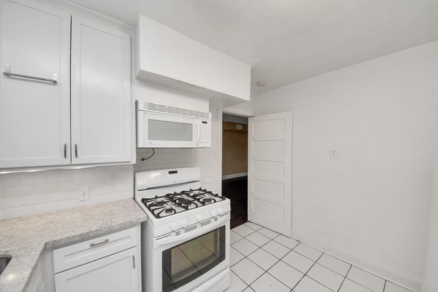 2332 Sheridan St B, Houston, TX 77030