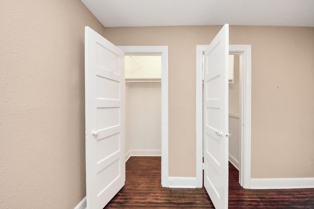 2332 Sheridan St B, Houston, TX 77030