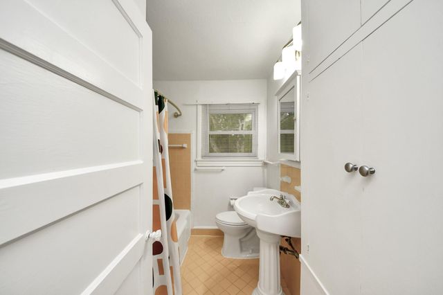 2332 Sheridan St B, Houston, TX 77030