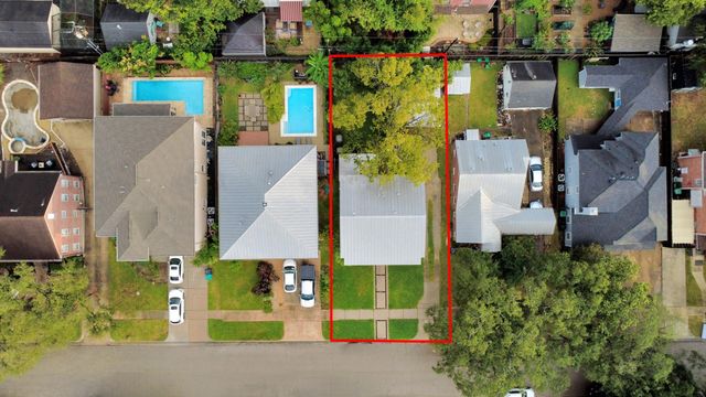 2332 Sheridan St B, Houston, TX 77030