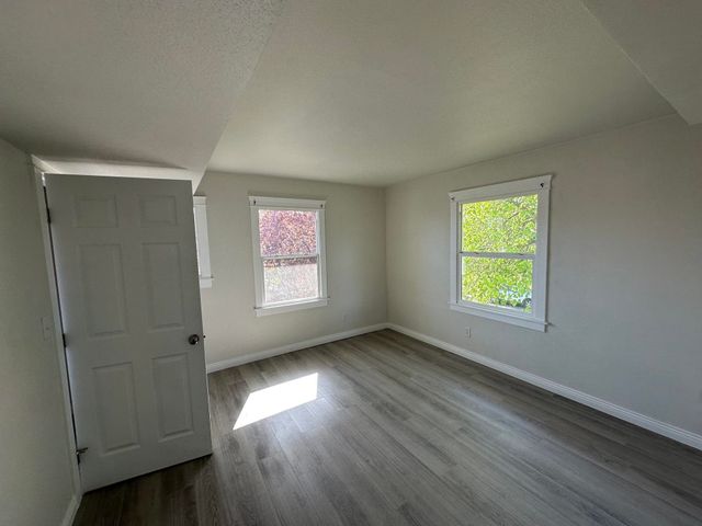 1124 W Mansfield Ave, Spokane, WA 99205