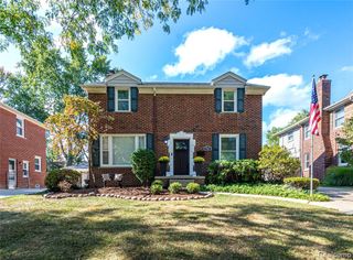 4121 Arlington Drive, Royal Oak, MI 48073