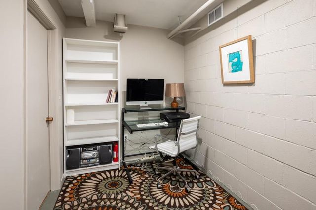 411 Glenwood Avenue, Woodside, CA 94062
