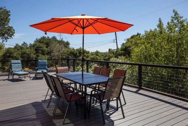 411 Glenwood Avenue, Woodside, CA 94062