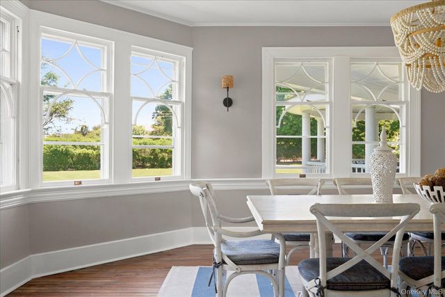 41 Seafield Lane, Westhampton Beach, NY 11978