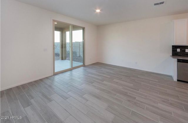 7255 N 125 Drive, Glendale, AZ 85307