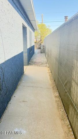 8804 Kenneth Street, El Paso, TX 79904