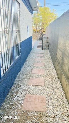 8804 Kenneth Street, El Paso, TX 79904