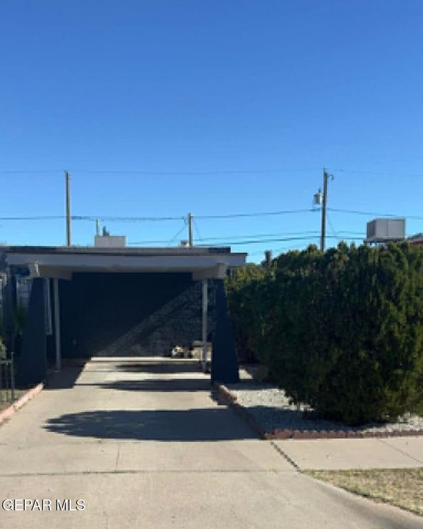 8804 Kenneth Street, El Paso, TX 79904