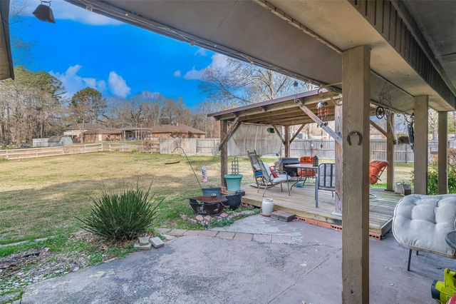 7327 S Lakeshore Drive, Shreveport, LA 71119