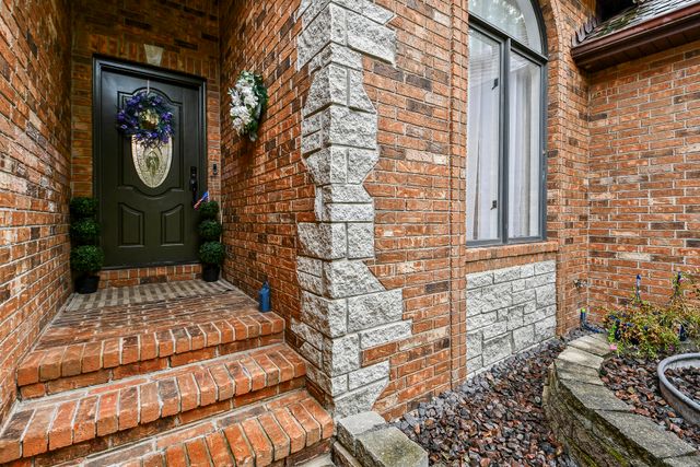 4916 S Buckingham Lane, Springfield, MO 65810