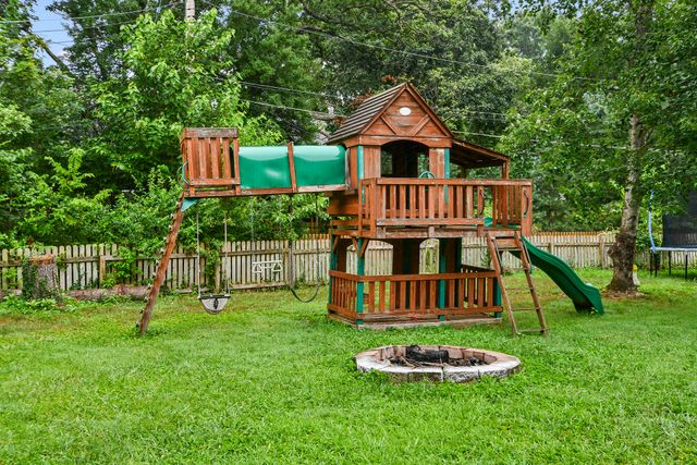 4916 S Buckingham Lane, Springfield, MO 65810