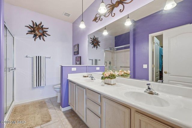 459 W Moorwood Street, Green Valley, AZ 85614