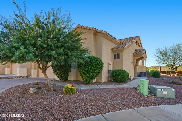 459 W Moorwood Street, Green Valley, AZ 85614
