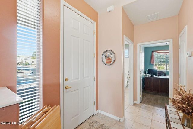 459 W Moorwood Street, Green Valley, AZ 85614