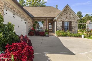 600 Ponderosa Drive, Flowood, MS 39232