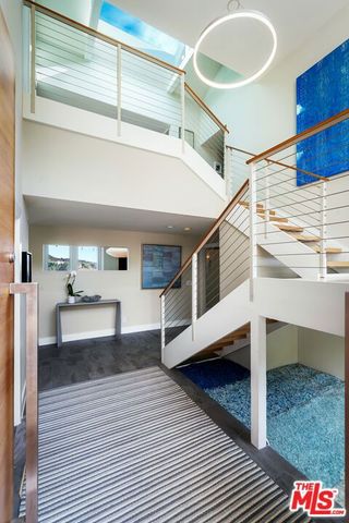 2344 Banyan Drive, Los Angeles, CA 90049