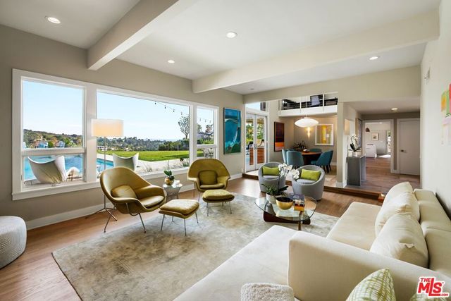 2344 Banyan Drive, Los Angeles, CA 90049
