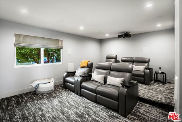 2344 Banyan Drive, Los Angeles, CA 90049