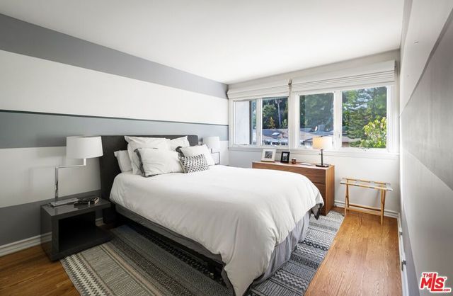 2344 Banyan Drive, Los Angeles, CA 90049