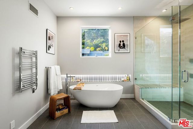 2344 Banyan Drive, Los Angeles, CA 90049