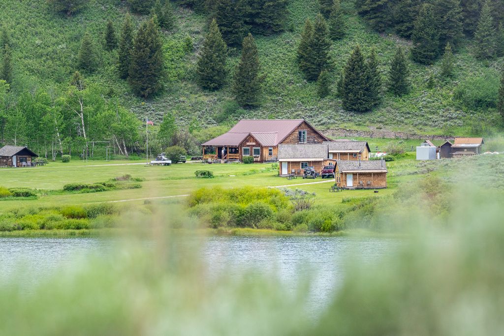 5200 Elk Lake Road, Lima, MT 59739