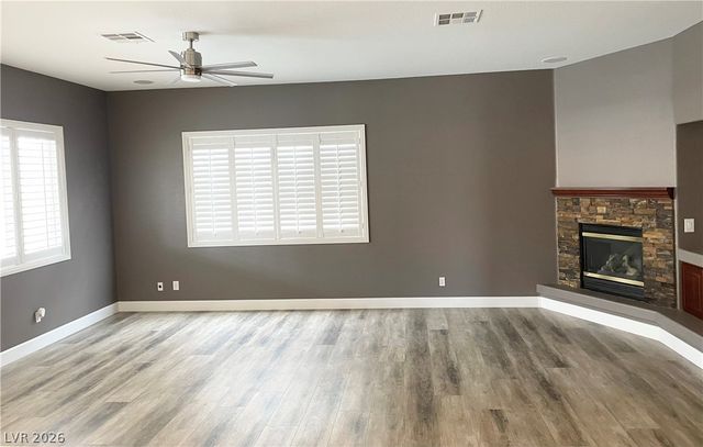 10674 San Bellacova Court, Las Vegas, NV 89141